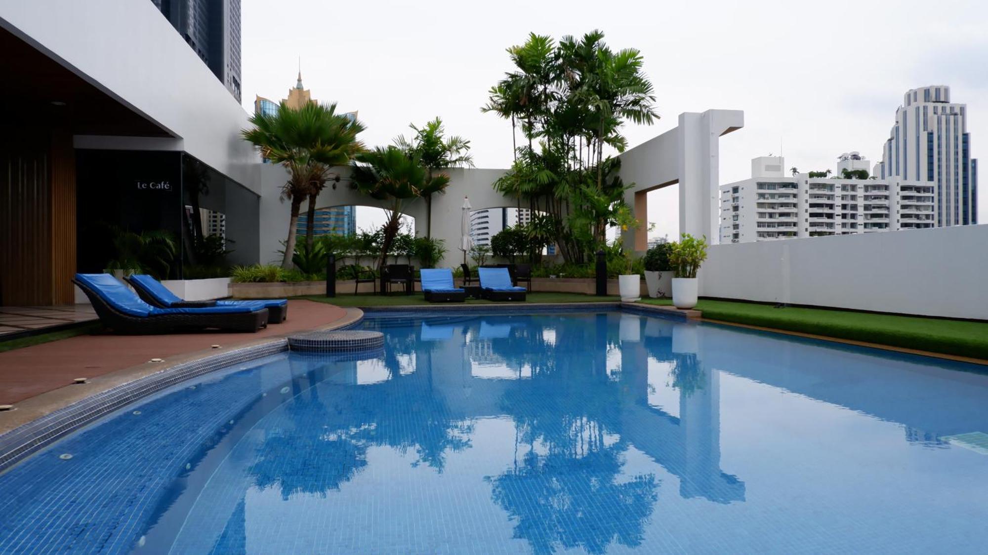 Grand Asoke Suites Boutique Residence Bangkok Exterior photo